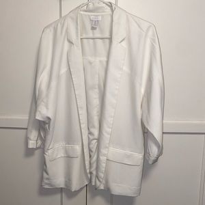 Chico’s Size 2 Cream Notch Collar Cuffed Sleeve Blazer